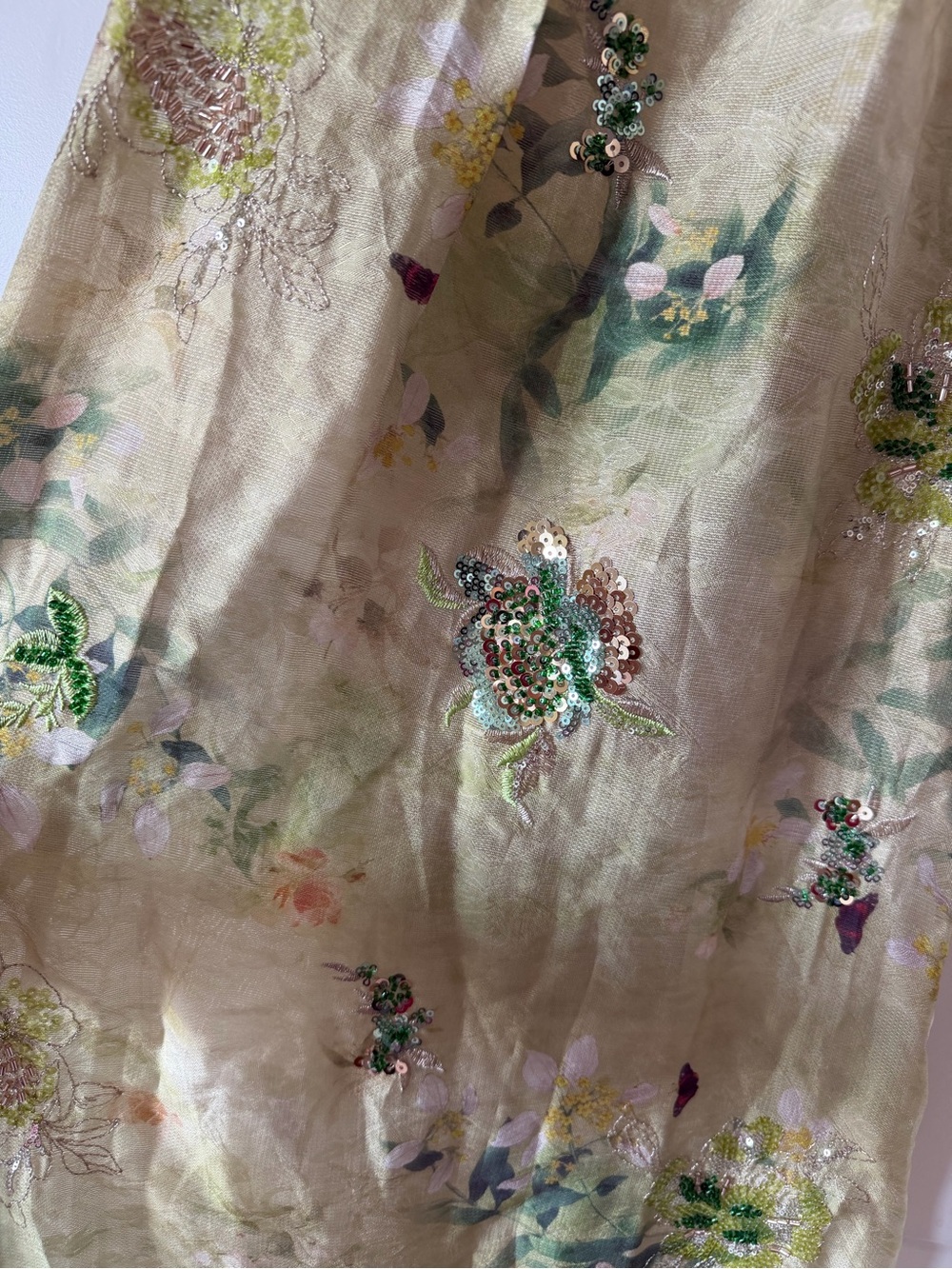 Few Moda o.p.t. Naia Elegant Floral Maxi Dress in Mariposa - Picture 8 of 8
